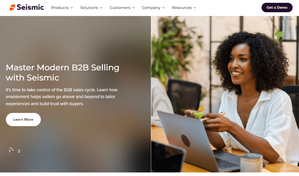 Seismic’s homepage has a slogan: ‘Master Modern B2B Selling with Seismic’.